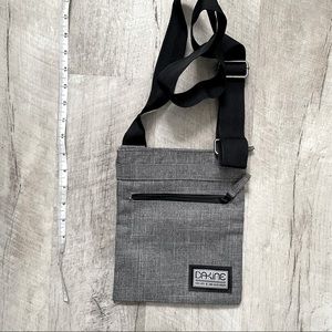 Dakine crossbody bag